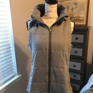 Athleta vest